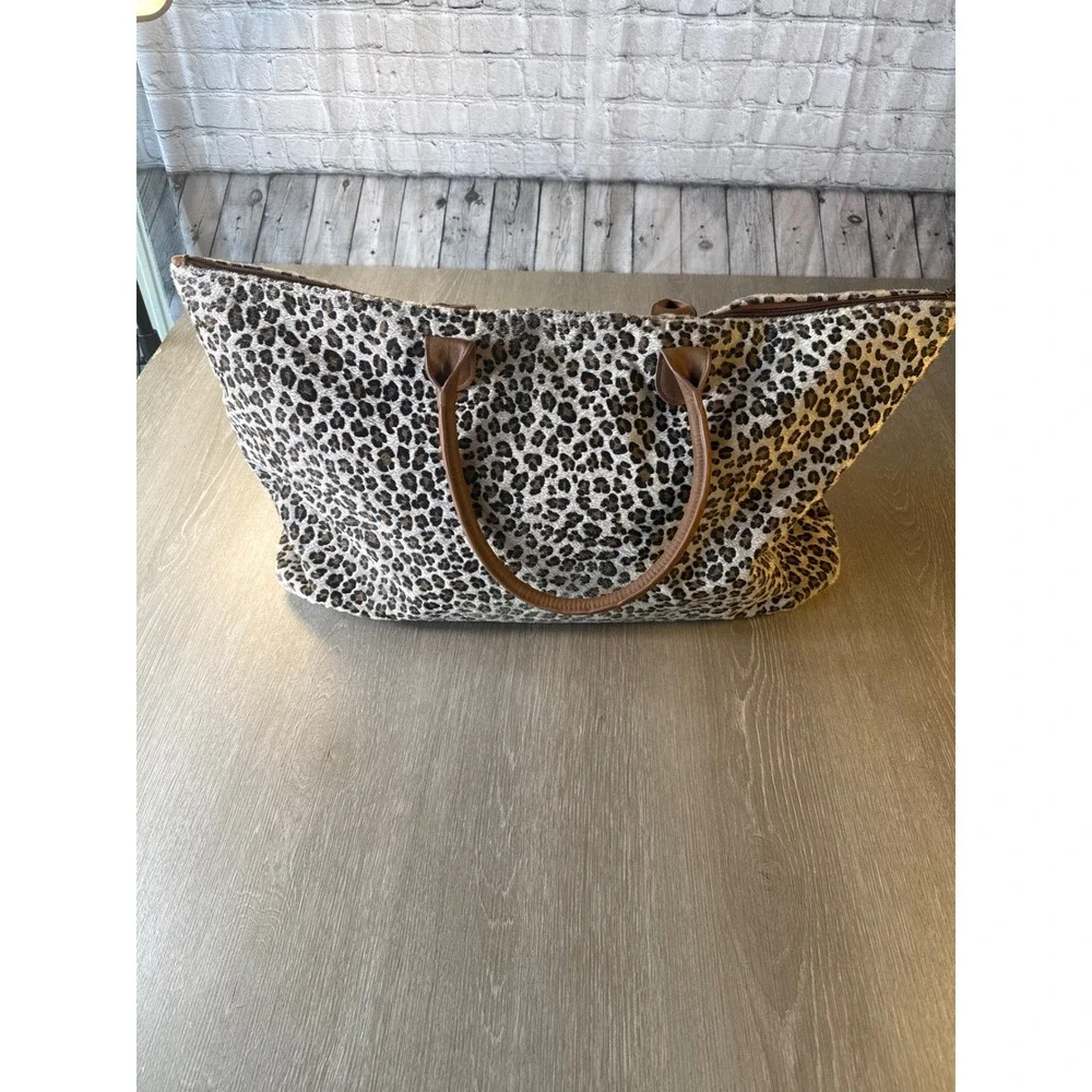 Marleylilly Leopard Print Tote Bag Faux Calf Hair Animal Print Travel Carryall - Picture 3 of 13